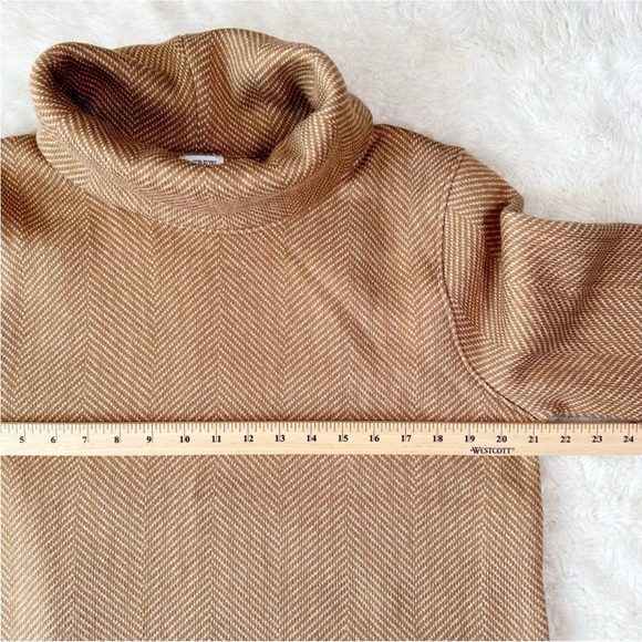 J. Crew Women Brown Long Sleeve Funnelneck Boxy Fit Pullover Sweater
Classic XL - Picture 4 of 7